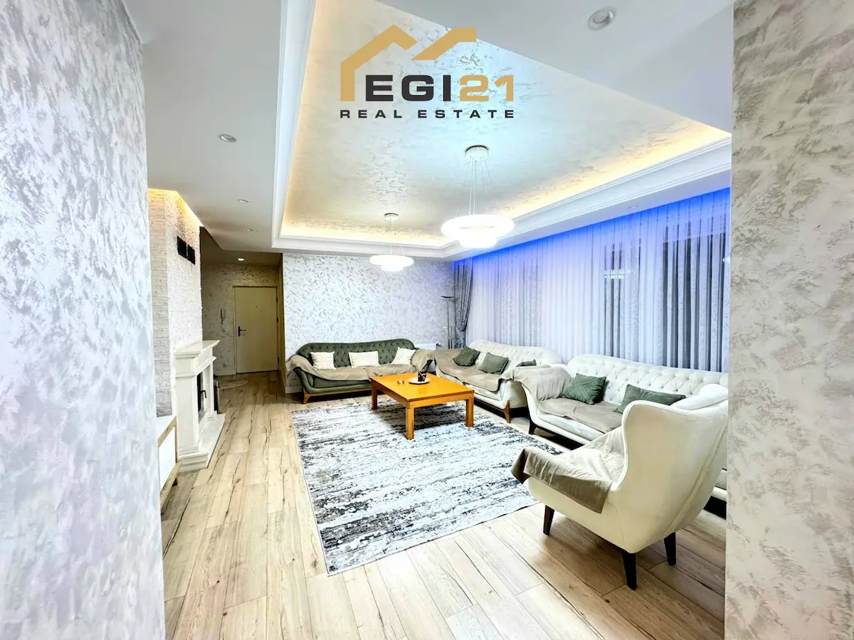 Banesë 200m² për QIRA, Rruga C banesë/apartment në Prishtinë