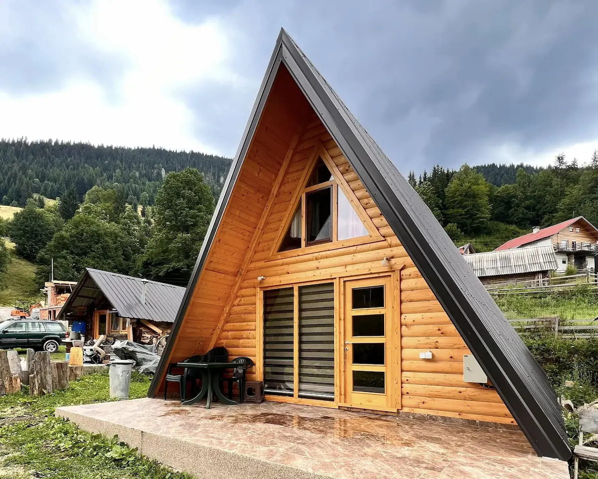 Villa ALPINA villë në Pejë