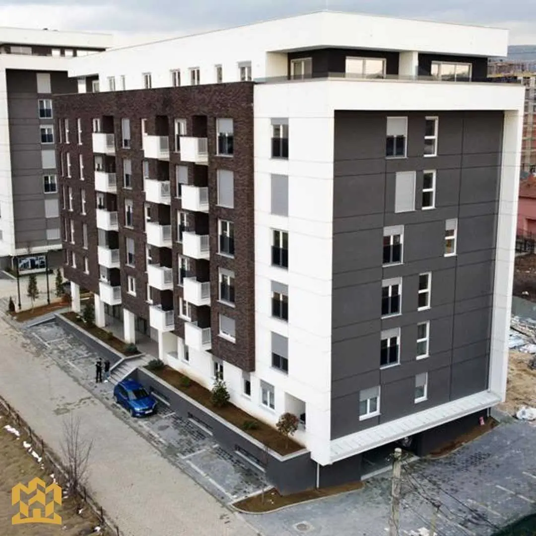 Lokal 180m² – Lagjja e Spitalit lokal në Muharrem Fejza