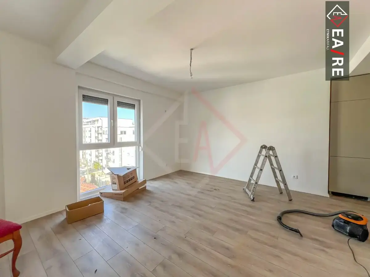 BANESË ME QIRA NË RRUGËN C banesë/apartment në Prishtinë