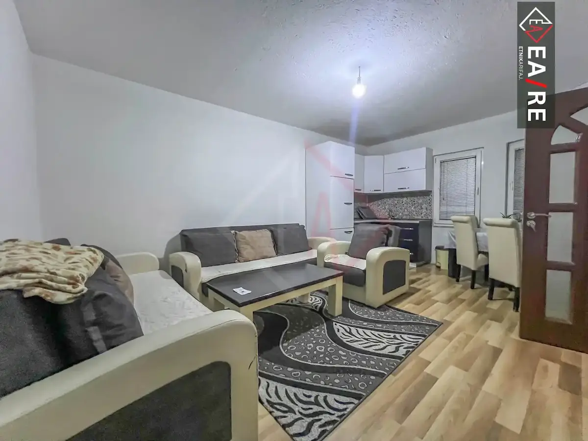 BANESË ME QIRA TEK PARKU I QYTETIT banesë/apartment në Prishtinë
