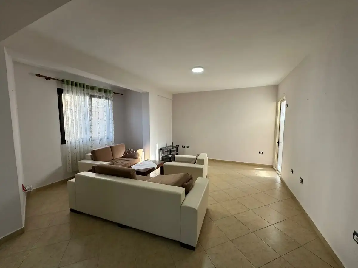 Apartament me qira në Tiranë prane “Ambasades Saudite” banesë/apartment në Tirana