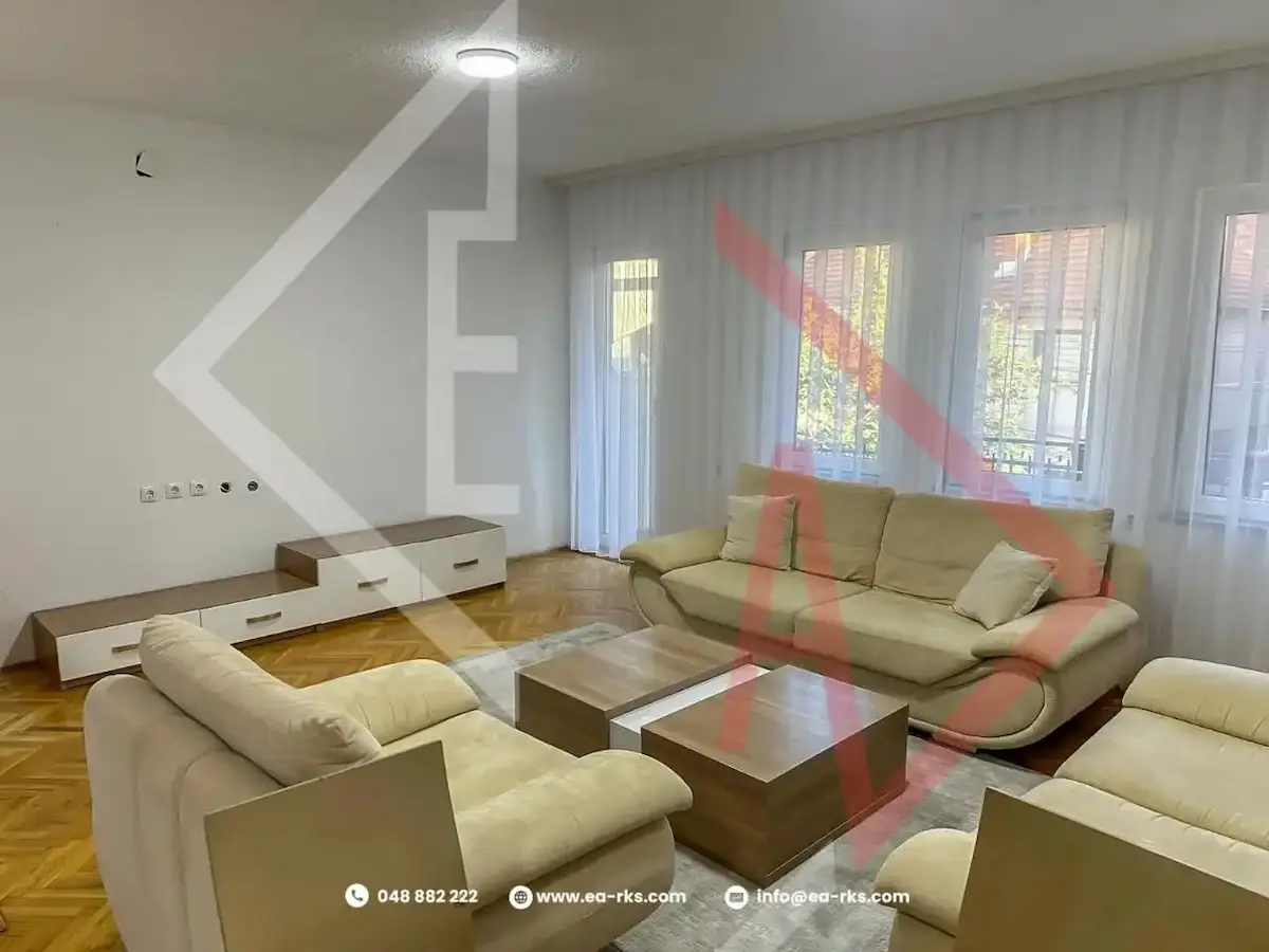 BANESË ME QIRA – PARKU I QYTETIT banesë/apartment në Prishtinë