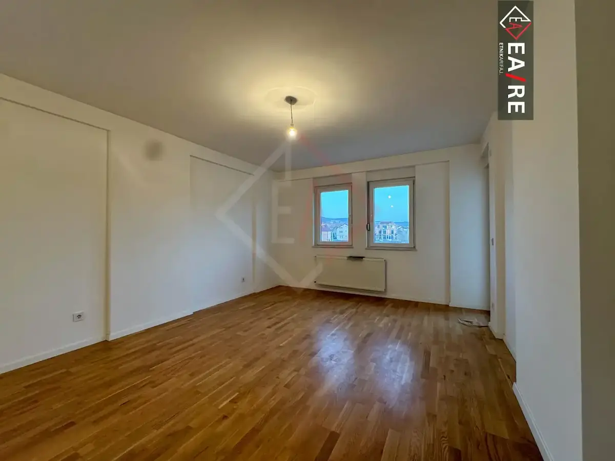 BANES NE SHITJE TE RRUGA C banesë/apartment në Prishtinë