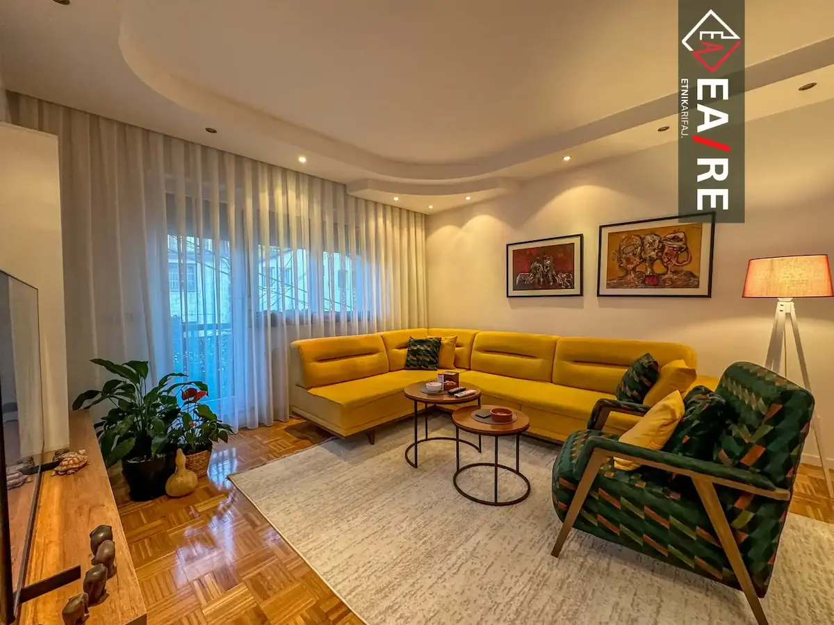 BANESË PËR SHITJE NË QENDËR TË QYTETIT banesë/apartment në Prishtinë