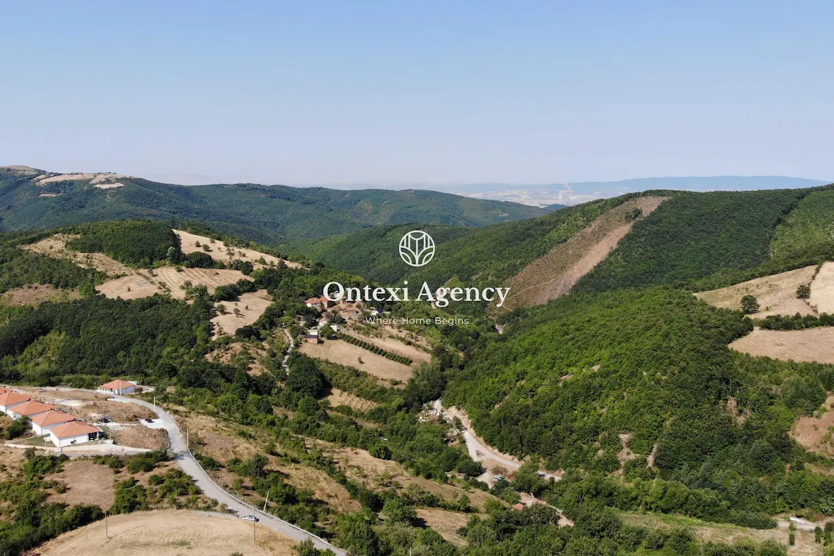 Shitet trualli 31.74 Ari - Grashticë e Epërme tokë në Prishtinë