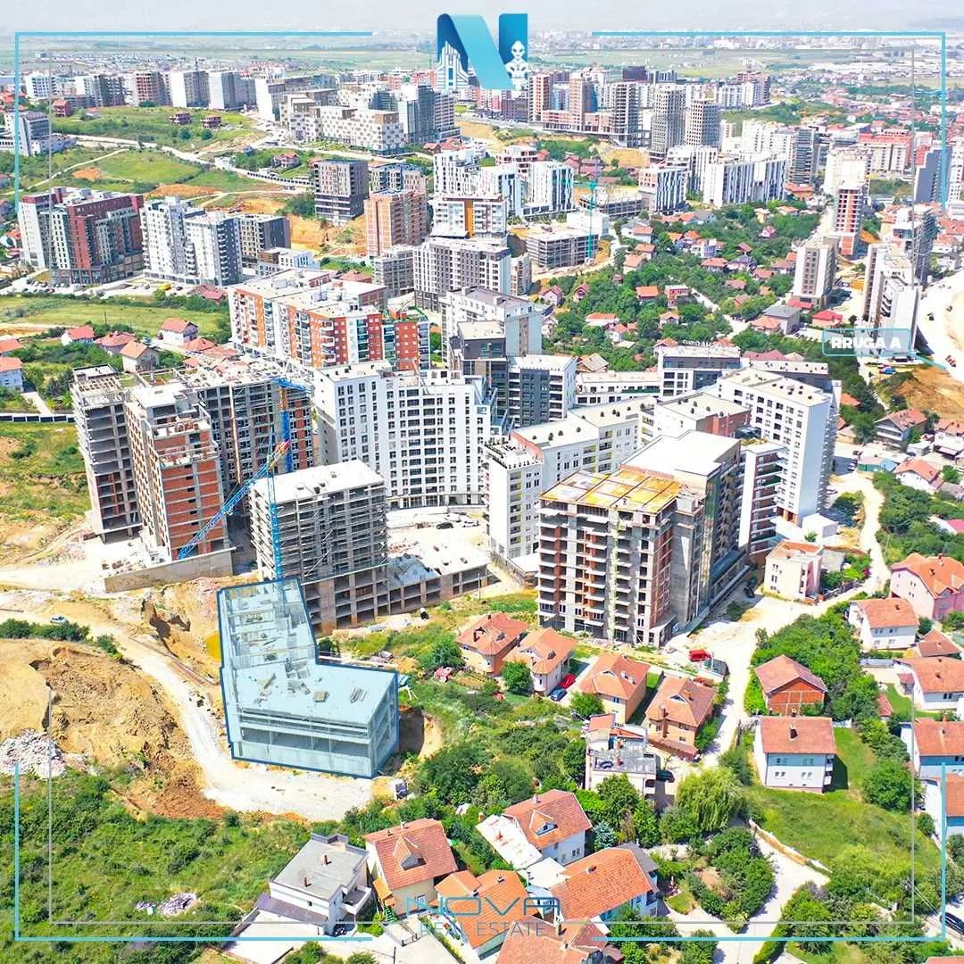 Banesa në shitje në lagjen Prishtina e re (Rrugën A) banesë/apartment në Prishtinë