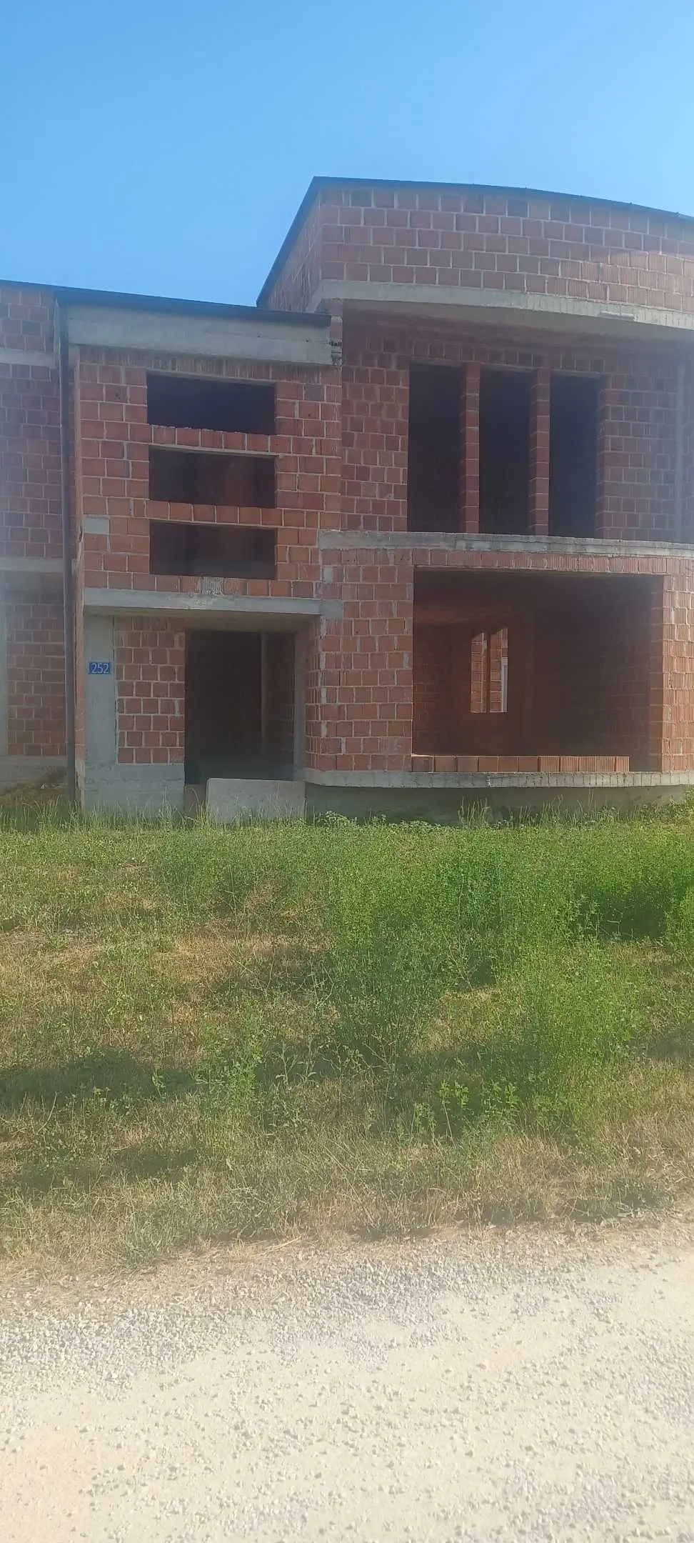 Shtepi në viti shtëpi në Viti
