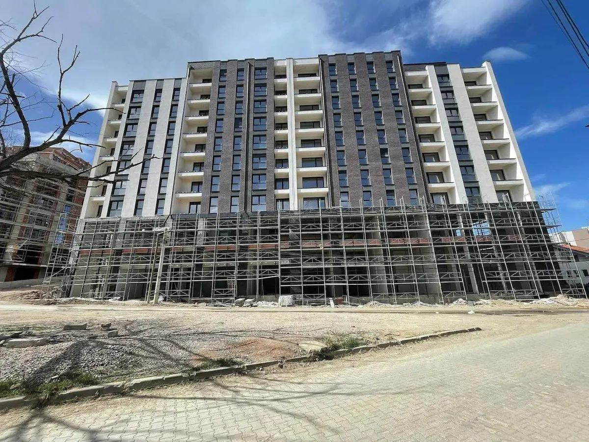 Shitet banesa 105.3m² banesë/apartment në Prishtinë