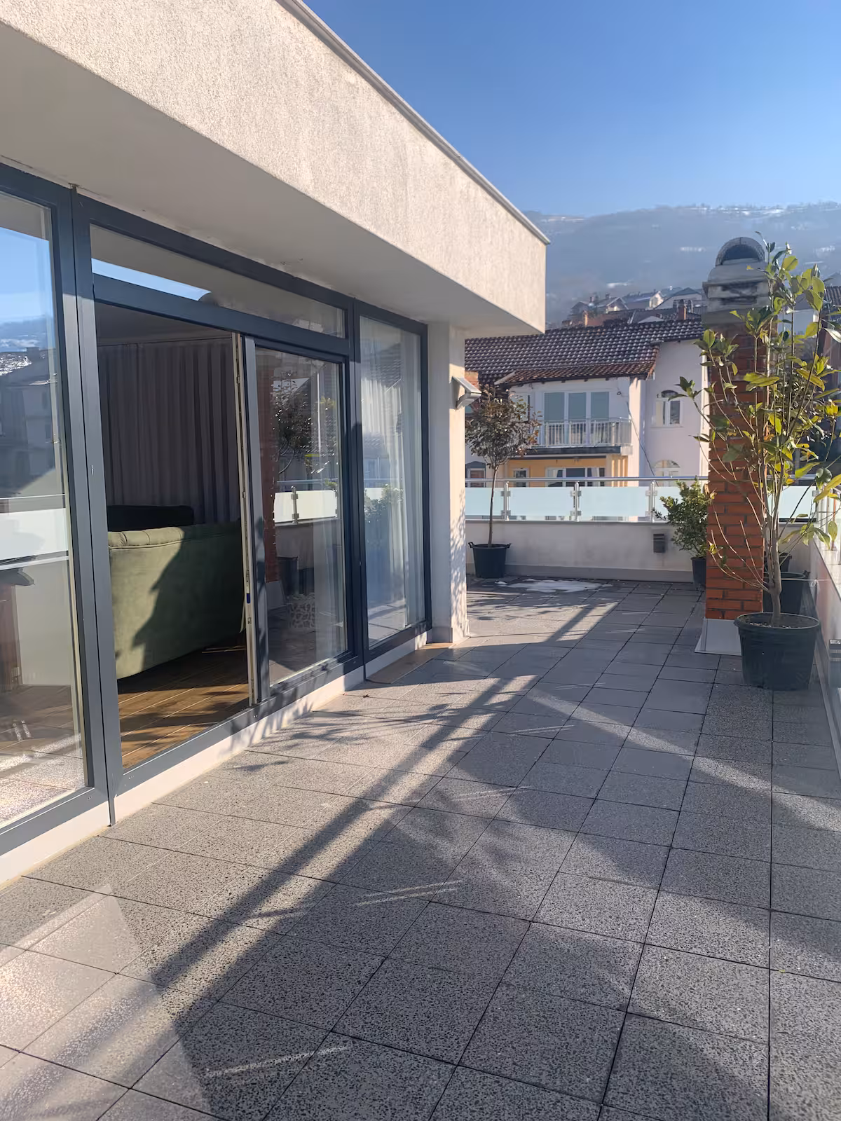 Jepet Banesa me Qera ne Lagjen Dardanija banesë/apartment në Prizren