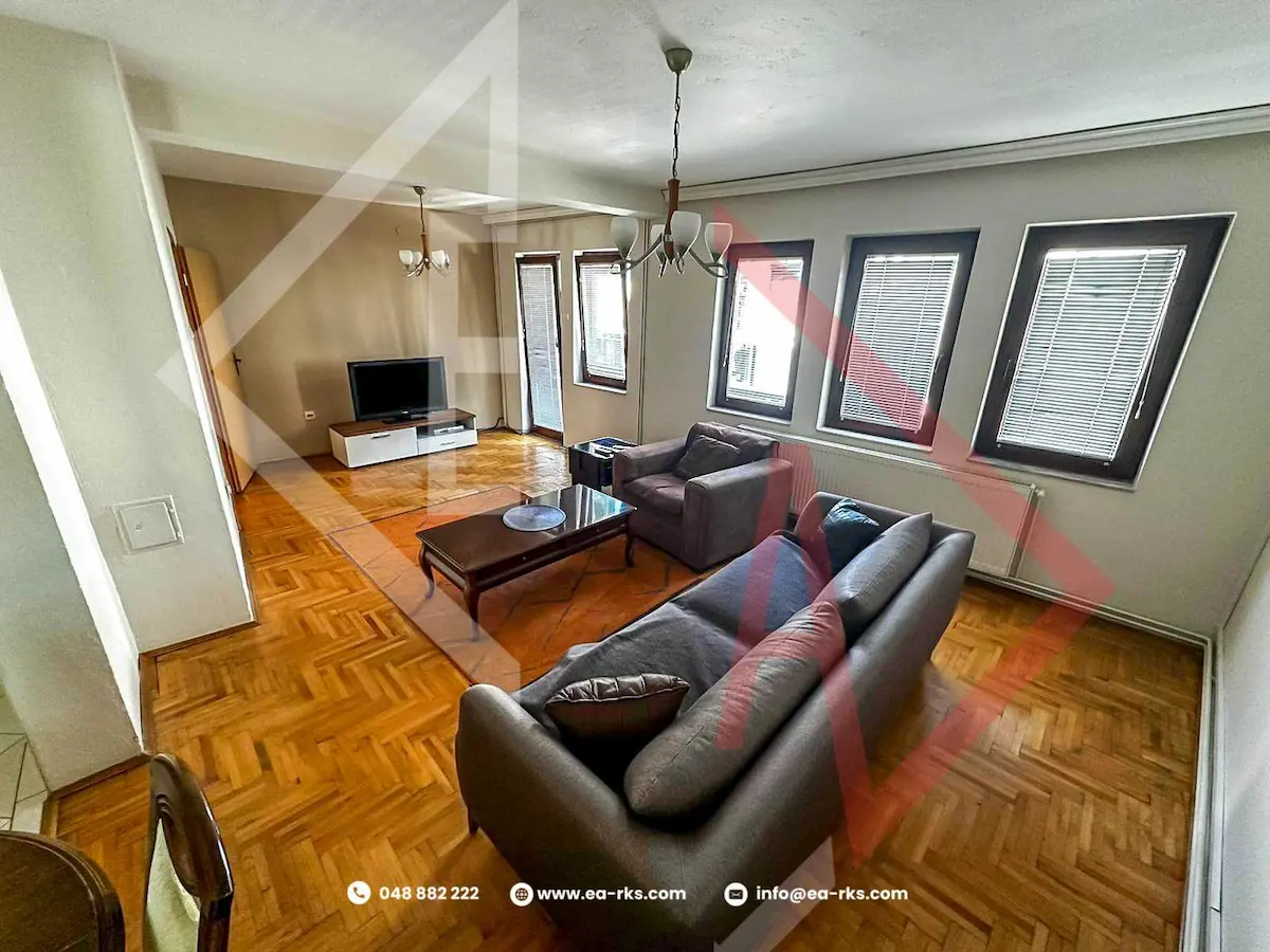 KAT SHTËPIE ME QIRA - TOPHANE banesë/apartment në Prishtinë