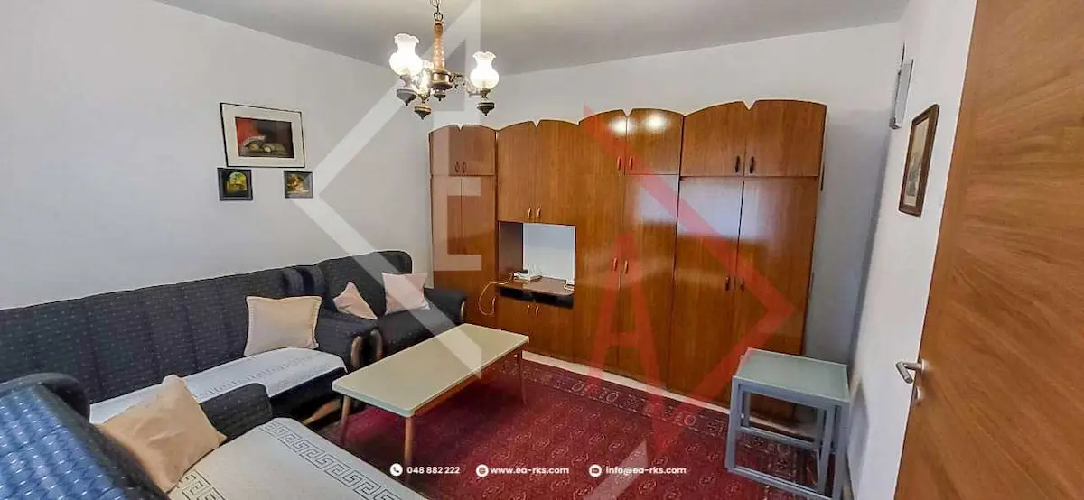 Jepet me qira banesë – Te ish-Ambasada Amerikane banesë/apartment në Arbëria