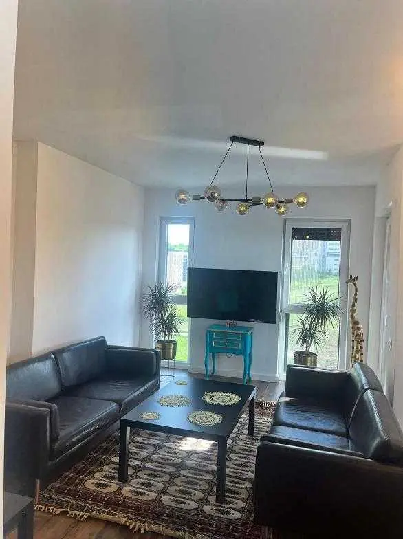 Banesë në #shitje në Lagjen Prishtina e Re banesë/apartment në Prishtinë