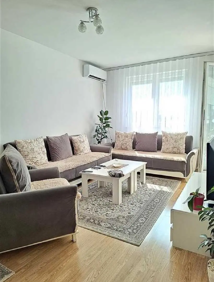 Banesë në #shitje në Fushë Kosovë banesë/apartment në Fushë Kosovë