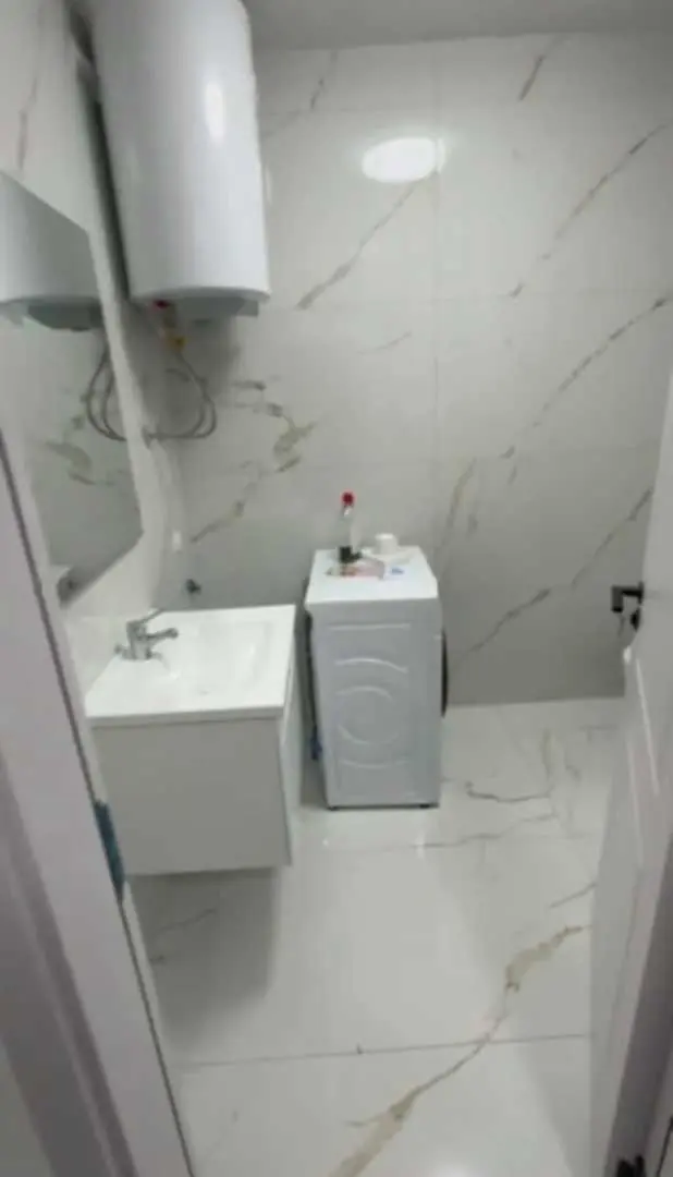 BANESË ME QIRA 1+1 NË FUSHË KOSOVË banesë/apartment në Prishtinë