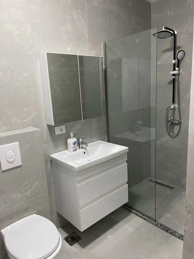 BANESË ME QIRA 2+1 NË MATIN 1 banesë/apartment në Prishtinë