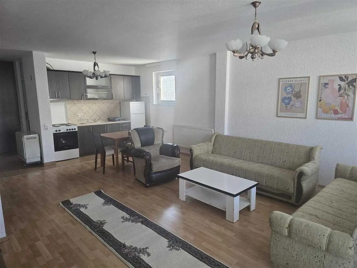 BANESË ME QIRA 2+1 NË BREGUN E DIELLIT banesë/apartment në Prishtinë