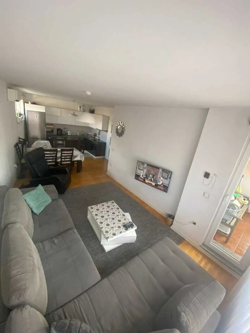 Banesë në #shitje në Fushë Kosovë banesë/apartment në Fushë Kosovë