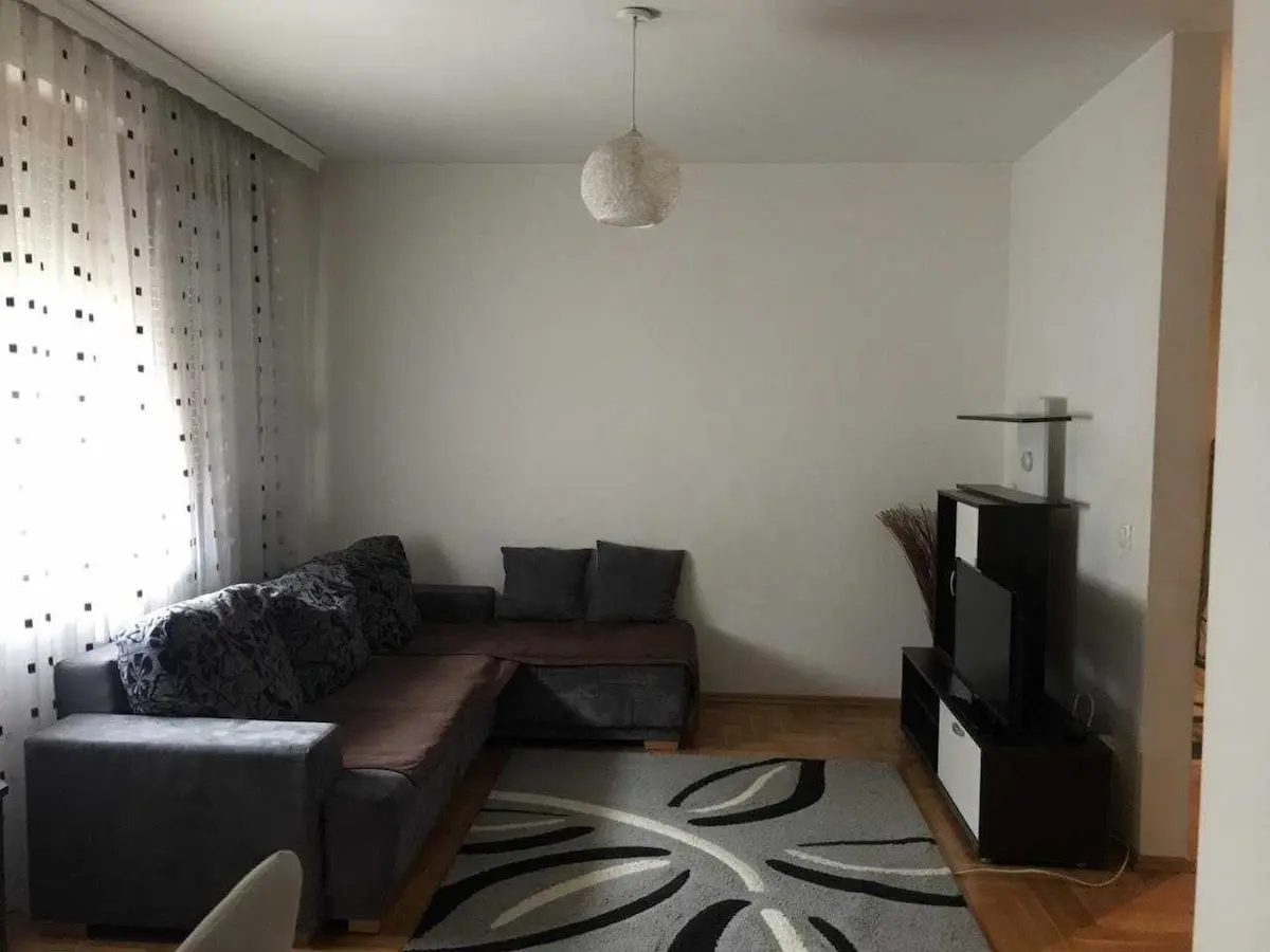 BANESË ME QIRA 1+1 NË KALABRI (EMSHIR) banesë/apartment në Prishtinë