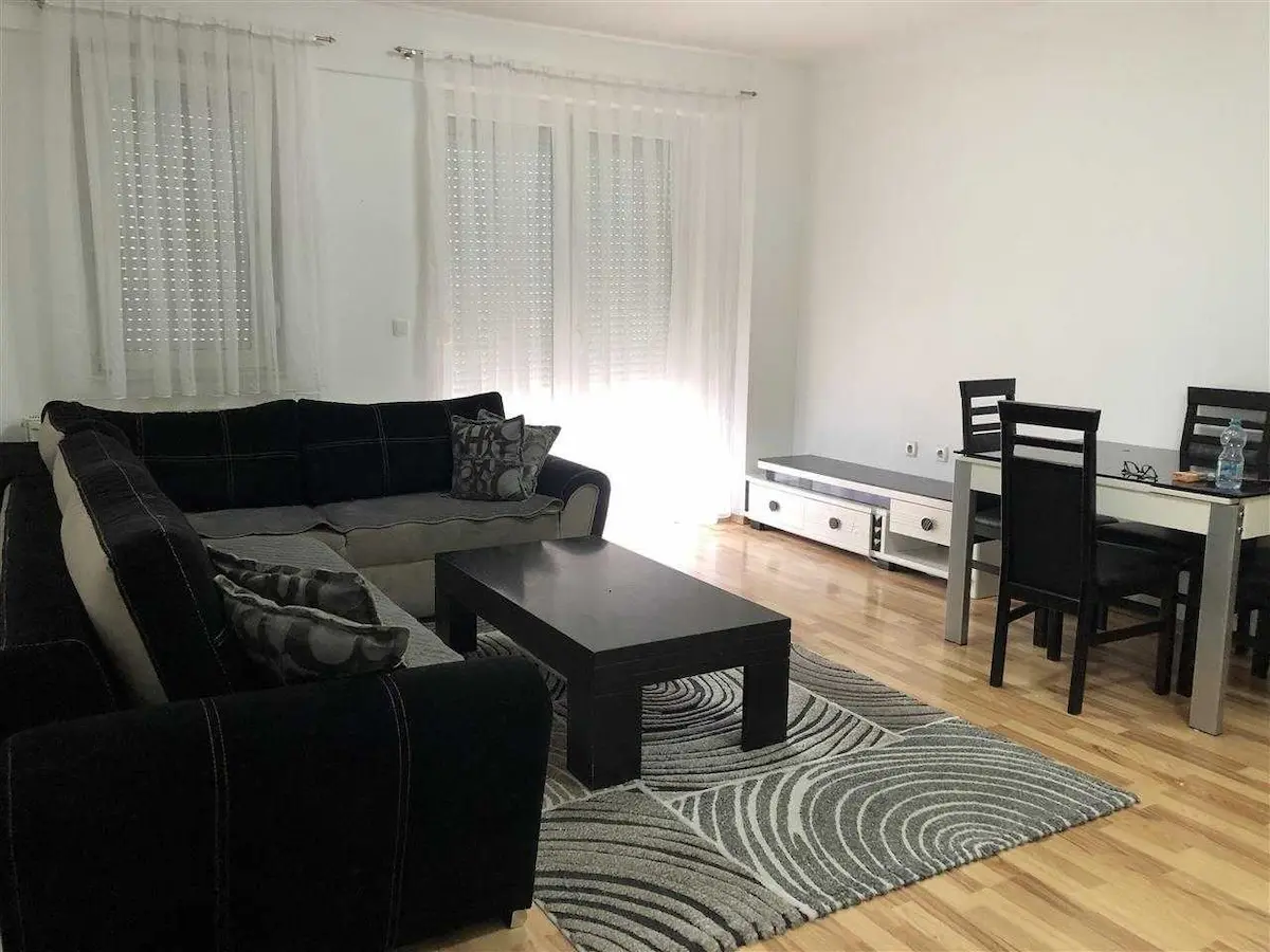 BANESË ME QIRA 2+1 NË MATIN 1 banesë/apartment në Prishtinë