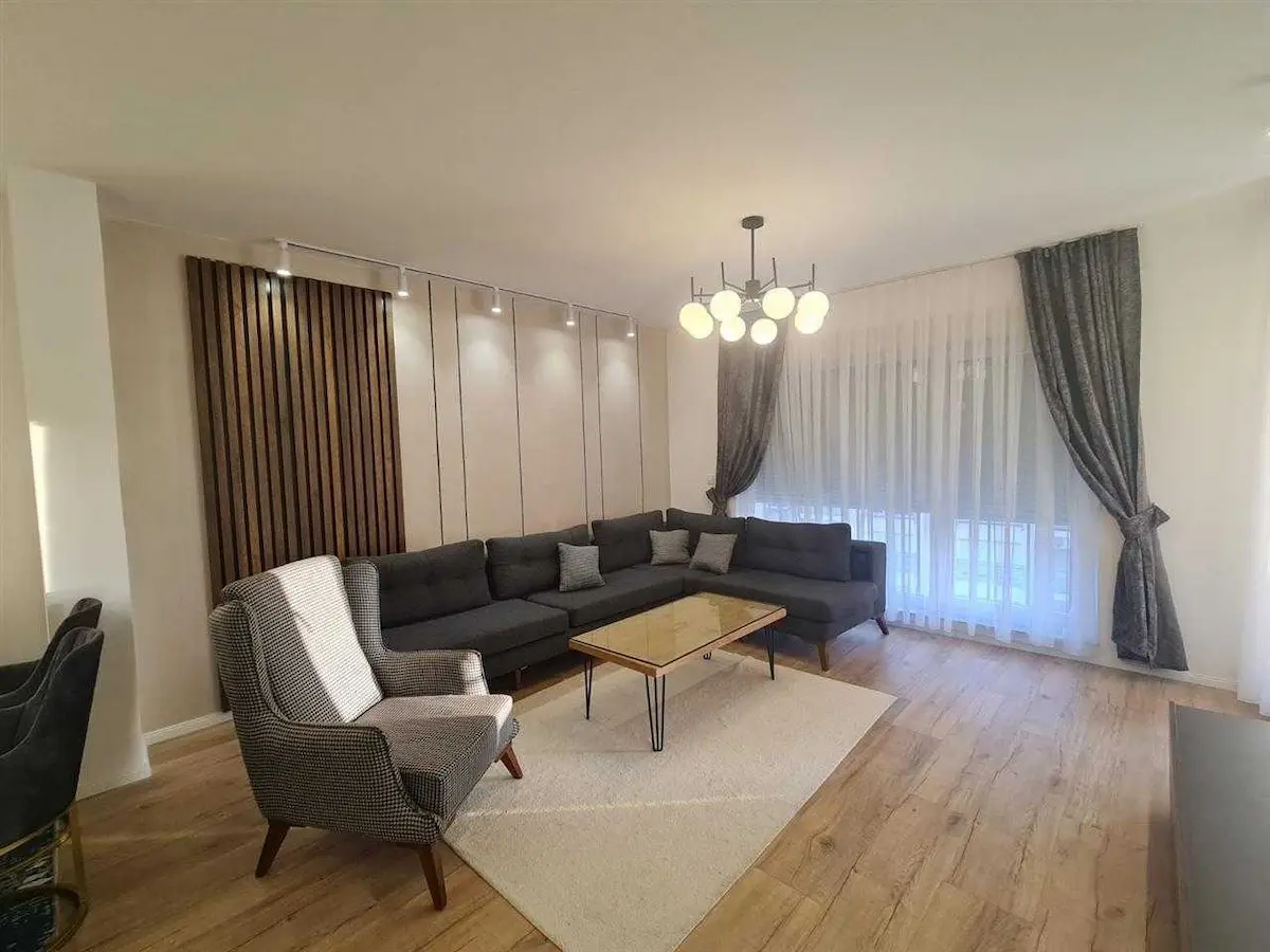 BANESË ME QIRA 2+1 NË RRUGËN C banesë/apartment në Prishtinë