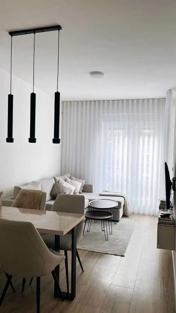 Banesë në #shitje në Rrugën C banesë/apartment në Prishtinë