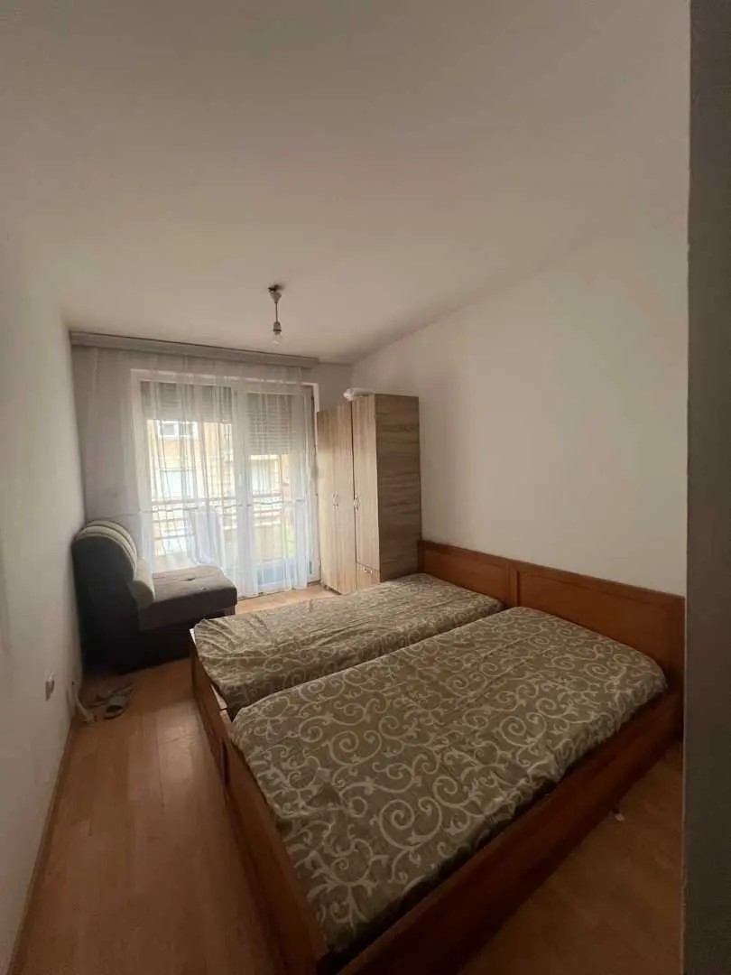 BANESË ME QIRA 1+1 NË LAGJEN E MUHAXHERËVE banesë/apartment në Prishtinë