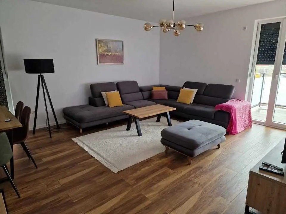 Banesë në #shitje në Fushë Kosovë banesë/apartment në Fushë Kosovë