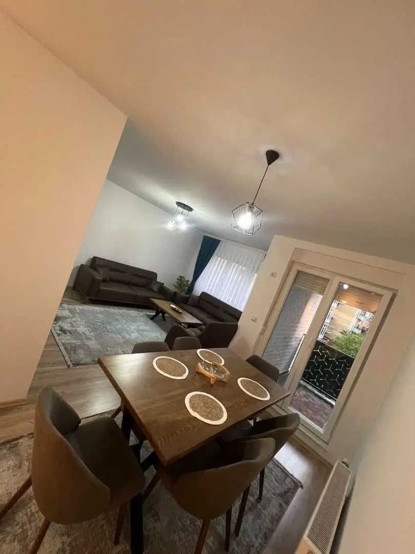 Banesë në #shitje në Lagjen e Muhaxherëve banesë/apartment në Prishtinë