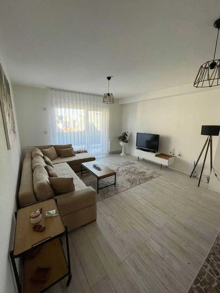 Banesë në #shitje në Lagjen e Spitalit banesë/apartment në Prishtinë