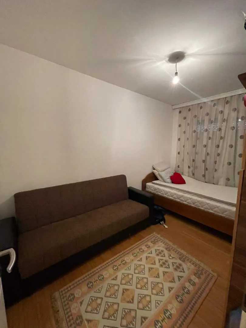 BANESË ME QIRA 2+1 NË RRUGËN B banesë/apartment në Prishtinë