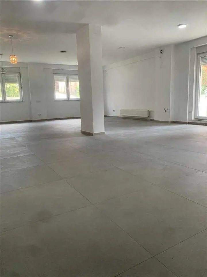 Banesë në #shitje në Rrugën B banesë/apartment në Prishtinë