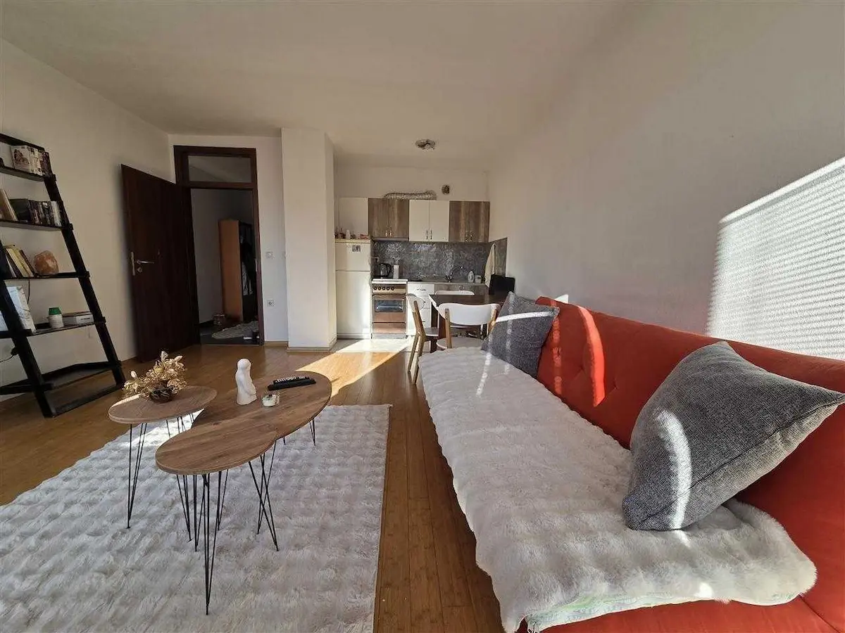 BANESË ME QIRA 2+1 NË ARBËRI (DRAGODAN) banesë/apartment në Prishtinë
