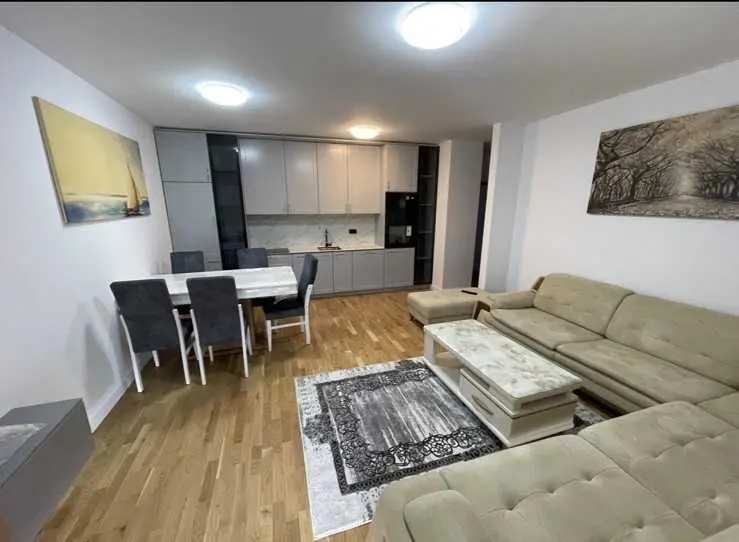 BANESË ME QIRA 2+1 NË RRUGËN C banesë/apartment në Prishtinë