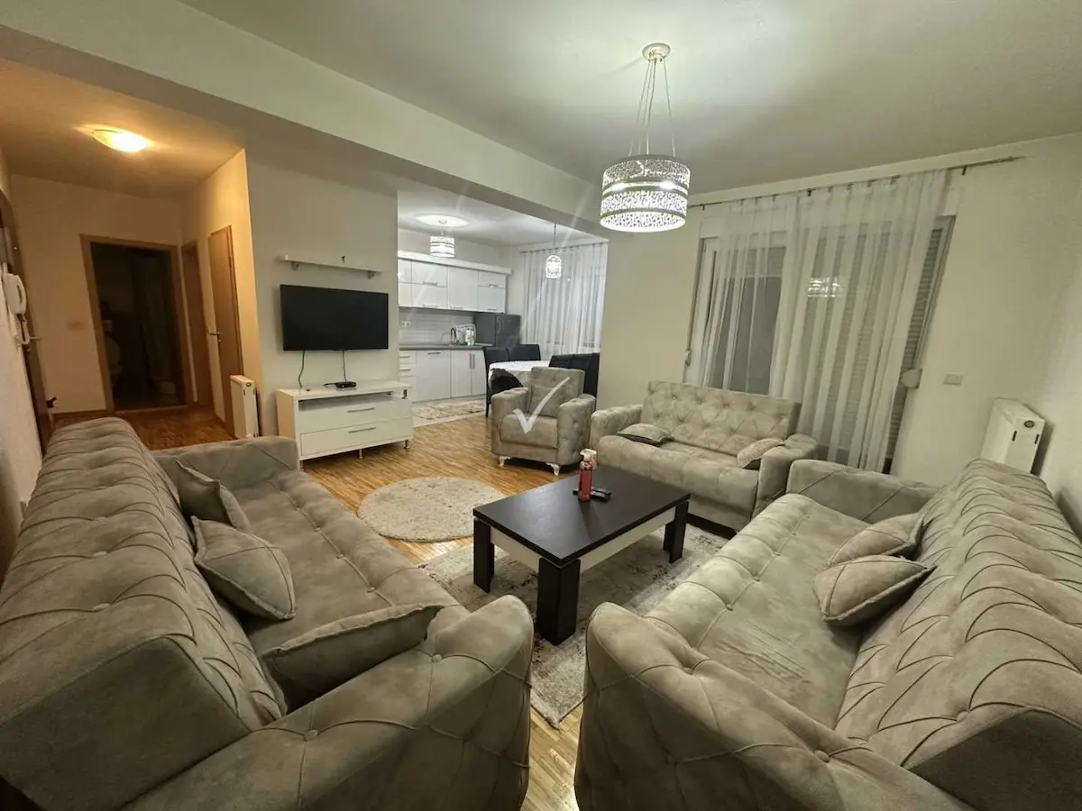 BANESË ME QIRA 1+1 NË KALABRI (EMSHIR) banesë/apartment në Prishtinë