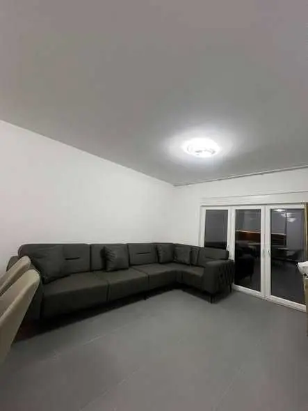 BANESË ME QIRA 2+1 NË ARBËRI (DRAGODAN) banesë/apartment në Prishtinë
