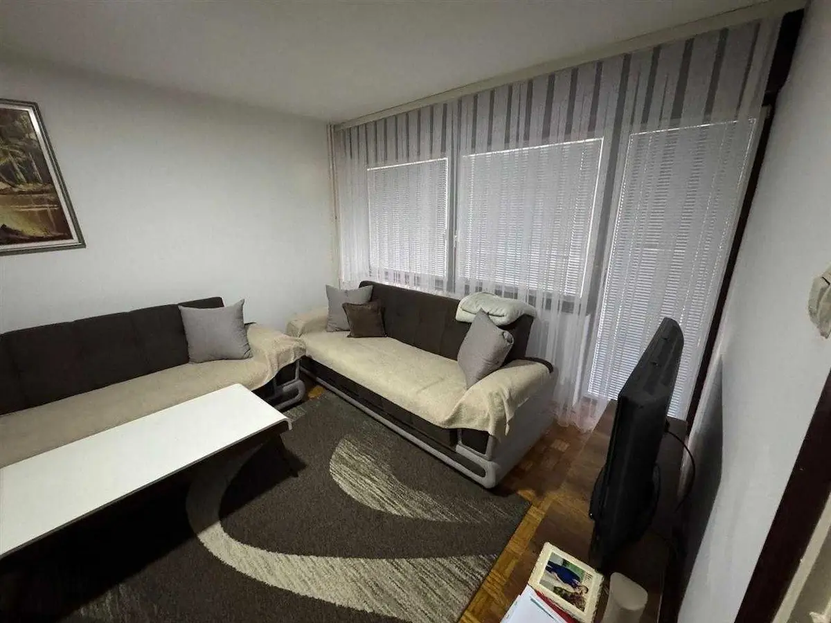 Banesë dhe Lokal në #shitje në Ulpianë banesë/apartment në Prishtinë