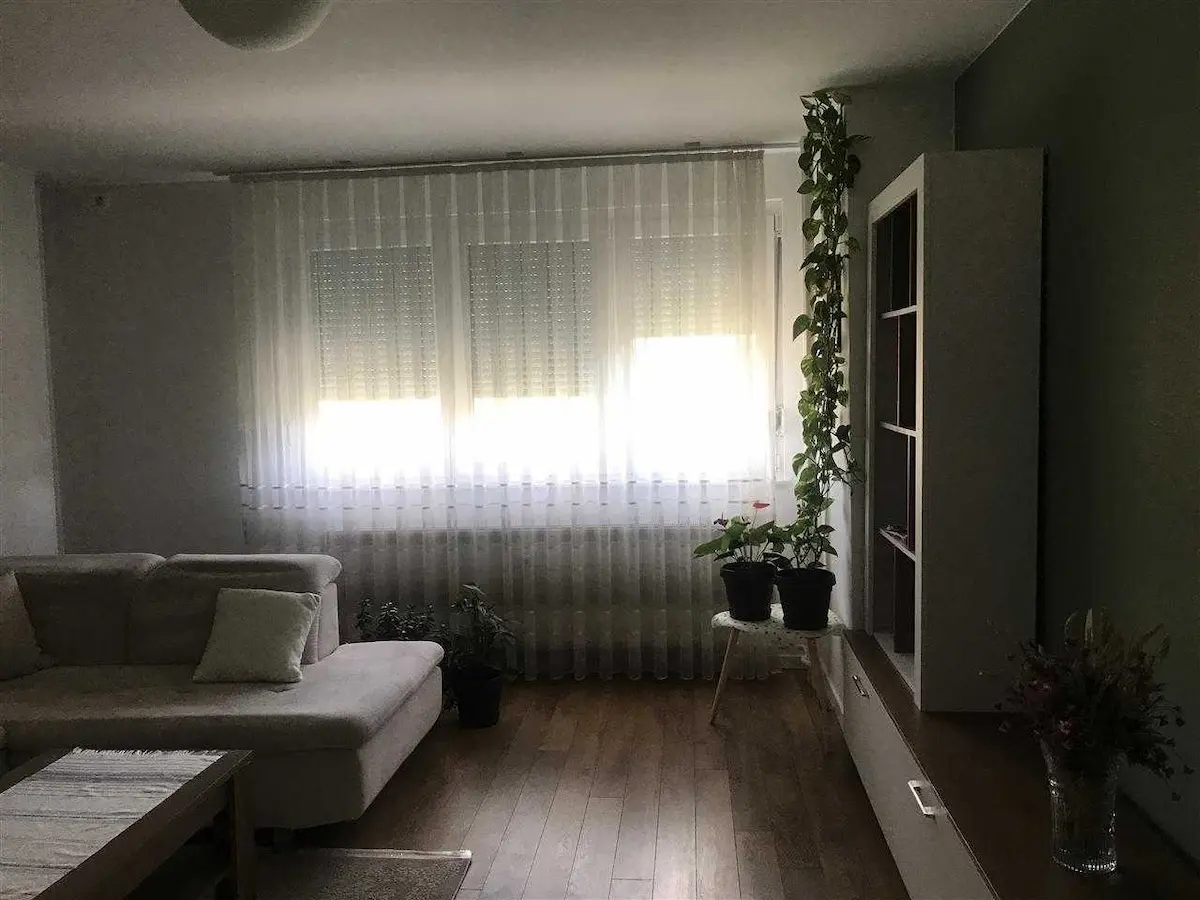 Banesë në #shitje në Qendër banesë/apartment në Prishtinë