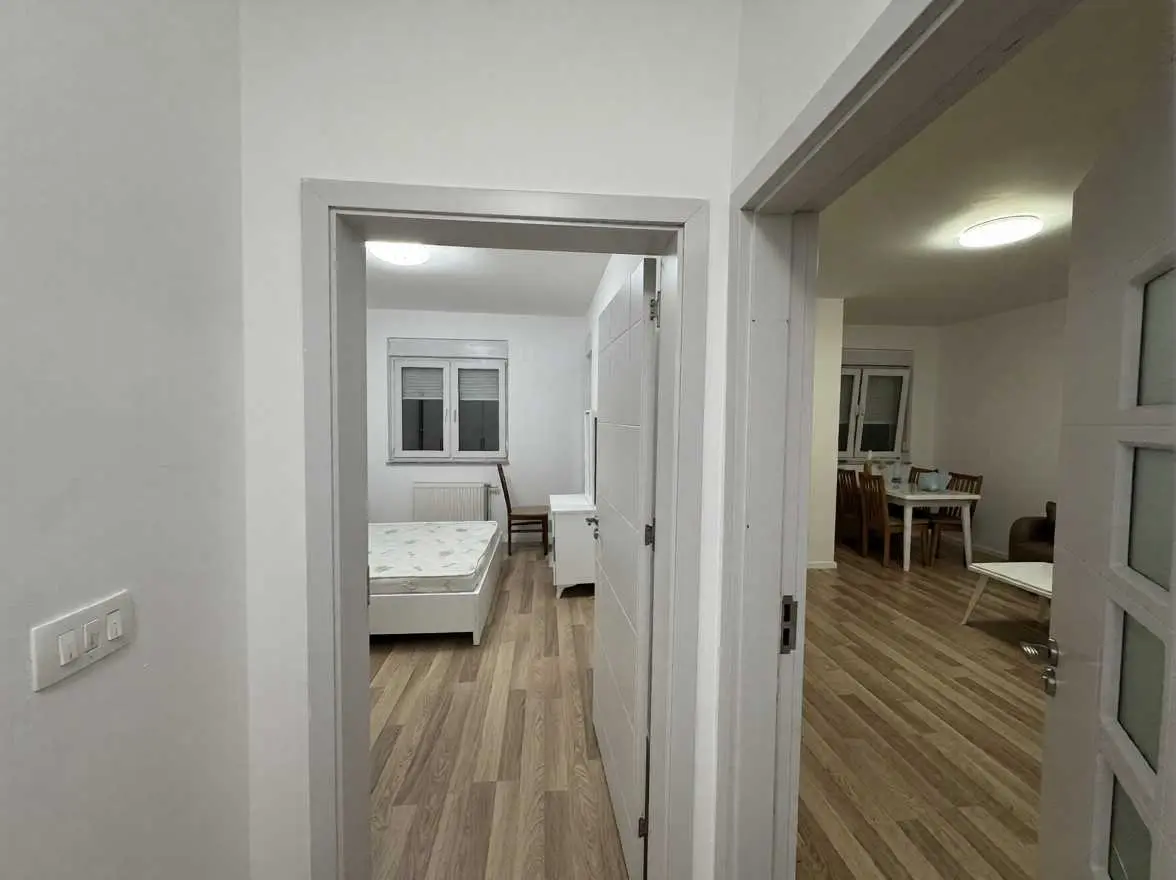 BANESË ME QIRA 1+1 NË KALABRI (EMSHIR) banesë/apartment në Prishtinë