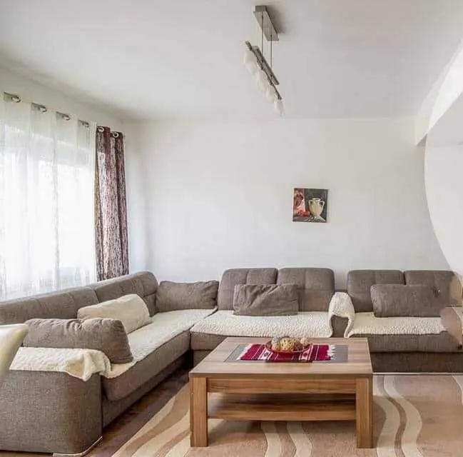 BANESË ME QIRA 2+1 NË RRUGËN C banesë/apartment në Prishtinë