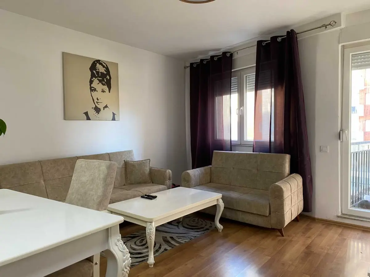 BANESË ME QIRA 2+1 NË LAGJEN PRISHTINA E RE banesë/apartment në Prishtinë