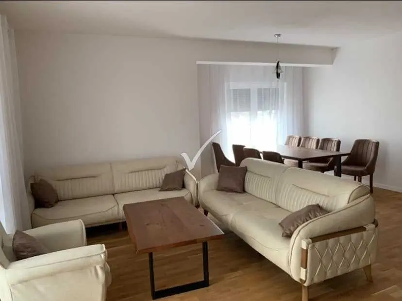 BANESË ME QIRA 3+1 NË LAGJEN PRISHTINA E RE banesë/apartment në Prishtinë